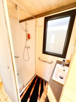 Salle de bains dans l'établissement Tiny House
