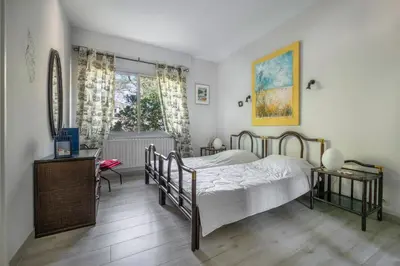 Un ou plusieurs lits dans un hébergement de l'établissement Villa avec jacuzzi - 15 pers. à 350m de la plage