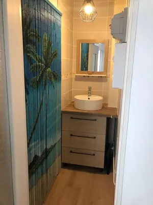 Salle de bains dans l'établissement Studio vue mer