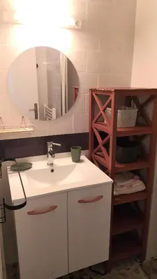 Salle de bains dans l'établissement Les Becs - Appartement bord de mer, 1 chambre