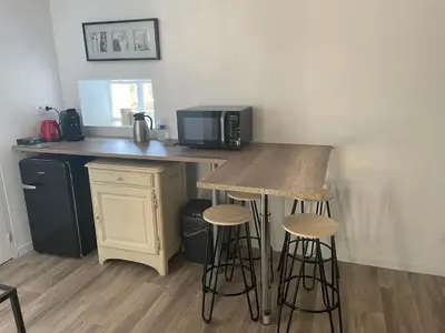Cuisine ou kitchenette dans l'établissement La mission