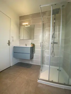 Salle de bains dans l'établissement L'appart du cœur de bourg
