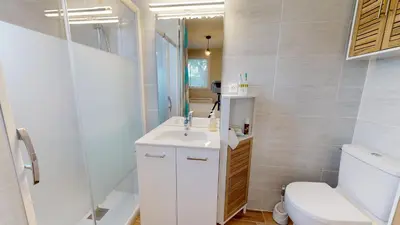 Salle de bains dans l'établissement La Dolce Vita proche des plages