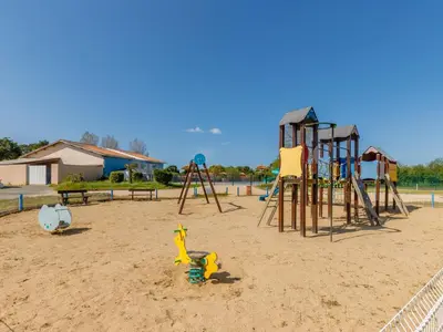 Aire de jeux pour enfants de l'établissement Holiday Home New Cottage de 2020 by Interhome