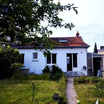 Maison avec jardin au calme