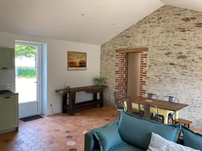 Coin salon dans l'établissement Maison Tamaris proche de l'Océan
