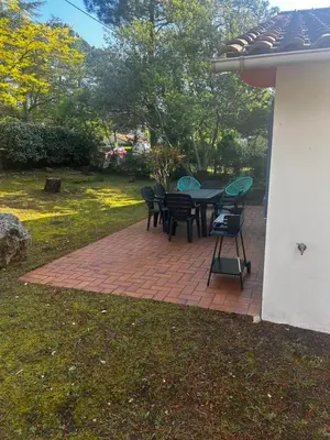 Jardin de l'établissement Les grillons d’Eden