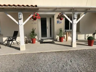 Plan de l'établissement Gîte COQUELICOT F2 avec piscine et SPA