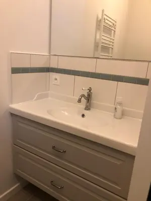 Salle de bains dans l'établissement Gîte du Sacré-Coeur - Mauléon- proche Puy du fou