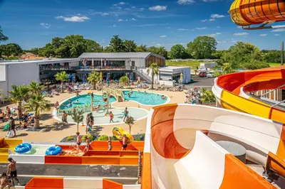 Piscine de l'établissement Camping Saint-Hilaire-de-Riez ou située à proximité