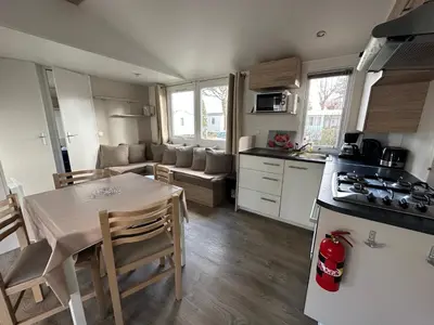 Cuisine ou kitchenette dans l'établissement Les sables chal’heureux