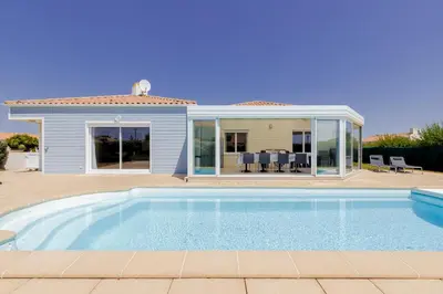 Piscine de l'établissement Le Fenouiller - 6 personnes, Maison Piscine ou située à proximité