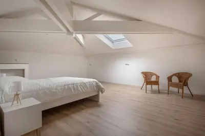 Un ou plusieurs lits dans un hébergement de l'établissement Maison avec piscine pour 8 adultes - 2 enfants