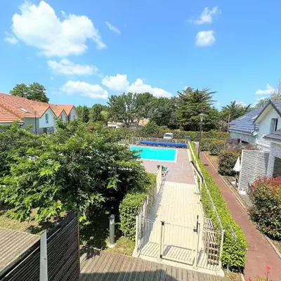 Quiet bright apartment in Pornichet