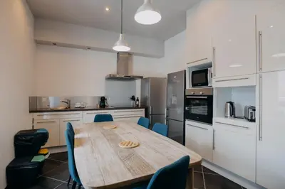 Cuisine ou kitchenette dans l'établissement Coeur de ville #B2 - Centre ville, WIFI & NETFLIX - Proche transports - CHAMBRE PRIVEE dans logement partagé