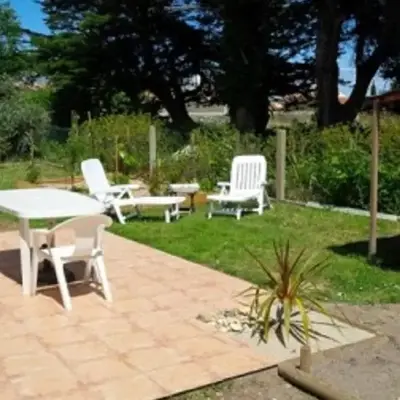 Maison de vacances avec jardin