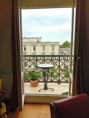 Balcon ou terrasse dans l'établissement Haussmanien