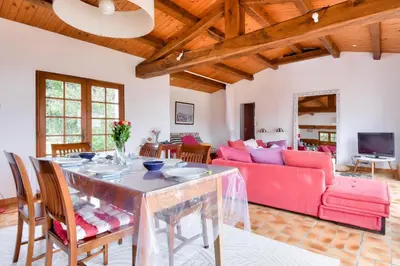 Coin salon dans l'établissement Maison pour 7 - 400 m de la plage de la Clère