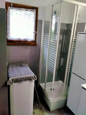 Salle de bains dans l'établissement T2 35 m2 st jean centre