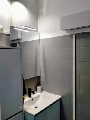Salle de bains dans l'établissement T2 35 m2 st jean centre