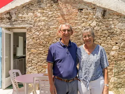 Clients de l'établissement Fermette Rénovée avec Jardin Privatif et Wifi à 12km des Plages - FR-1-306-1257