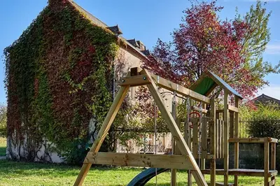 Aire de jeux pour enfants de l'établissement La première pierre
