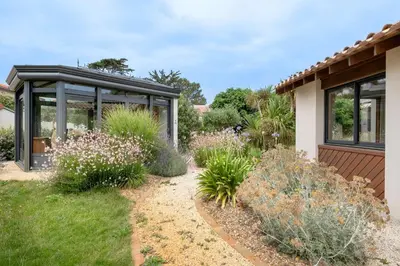Jardin de l'établissement Villa Face Mer pour 10 personnes à Préfailles