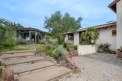 Jardin de l'établissement Villa Face Mer pour 10 personnes à Préfailles