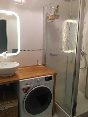 Salle de bains dans l'établissement Bord de Loire - Île de Nantes (parking inclus)