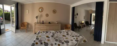 Un ou plusieurs lits dans un hébergement de l'établissement 100 M DE LA PLAGE 100 DU BOURG DES MOUTIERS EN RETZ