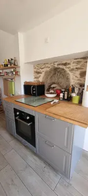 Cuisine ou kitchenette dans l'établissement Longère typique à 2 km de la mer