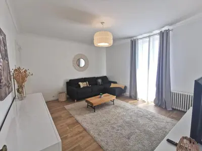 Coin salon dans l'établissement Proche du Jardin Extraordinaire - Au bout du quai