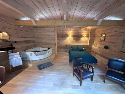 Salle de bains dans l'établissement Le Chalet
