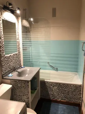 Salle de bains dans l'établissement Studio Bords de plage