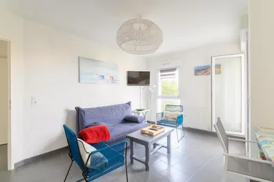 Télévision ou salle de divertissement dans l'établissement Super appartement, la Guérinière à Noirmoutier