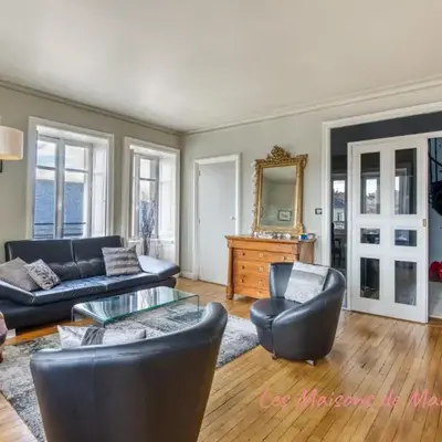 Duplex de 115m2 dans un bâtiment chic historique - Le Belvédère St Nicolas