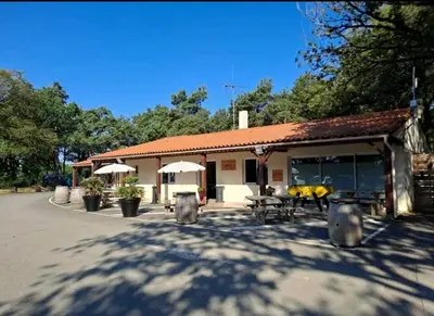 Bâtiment de le camping