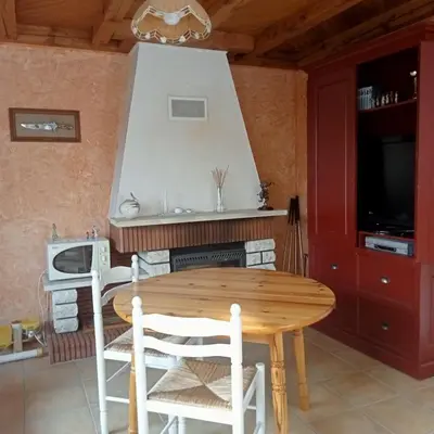 Cuisine ou kitchenette dans l'établissement Maison La Belvérine