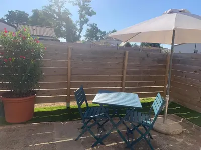 Terrasse ou espace extérieur de l'établissement Studio 30m2 La Cave - Les Gîtes du Lac - Proche Nantes avec Terrasse