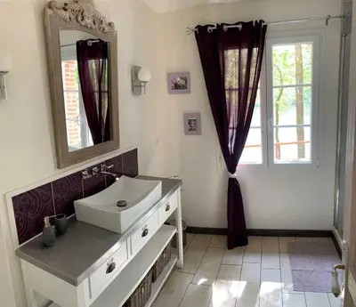 Salle de bains dans l'établissement La maison au bord du lac