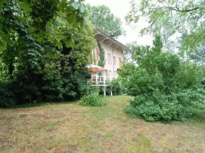 Jardin de l'établissement Domaine de Frély