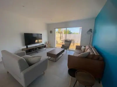 Télévision ou salle de divertissement dans l'établissement MAISON 3 chbres 3 étoiles St Gilles X de Vie