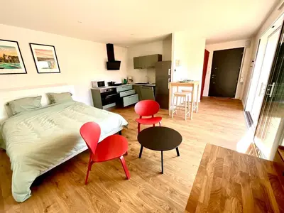 Cuisine ou kitchenette dans l'établissement Charmant studio Pornicais