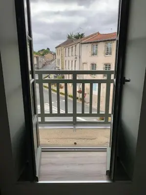 Balcon ou terrasse dans l'établissement Appartement Sakura - Maulévrier Cholet Puy du Fou
