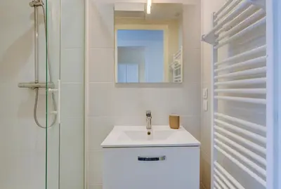 Salle de bains dans l'établissement Le Rozé - Appart'Escale
