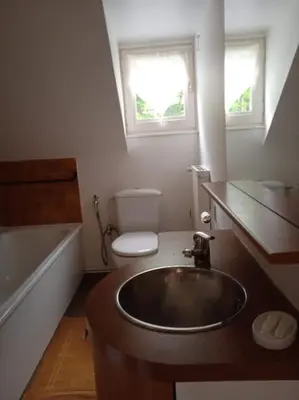 Salle de bains dans l'établissement Cottage spacieux Domaine de la Bretesche