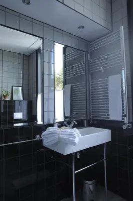 Salle de bains dans l'établissement Un studio dans une villa balnéaire