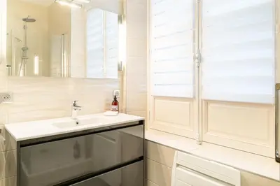 Salle de bains dans l'établissement Le Crébillon - Splendide appartement de 204m2
