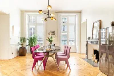 Plan de l'établissement Le Crébillon - Splendide appartement de 204m2