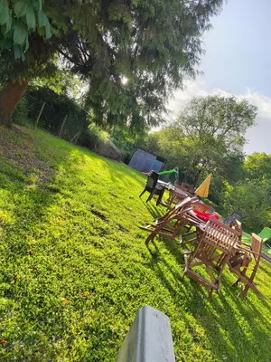 Jardin de l'établissement Gites La butte de l'espérance